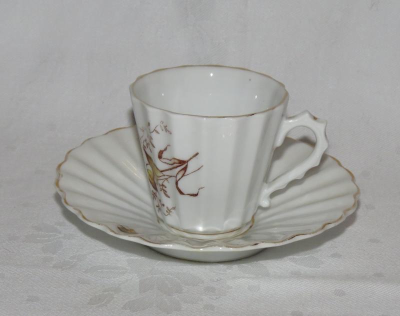 ohme elegant fluted cup and saucer